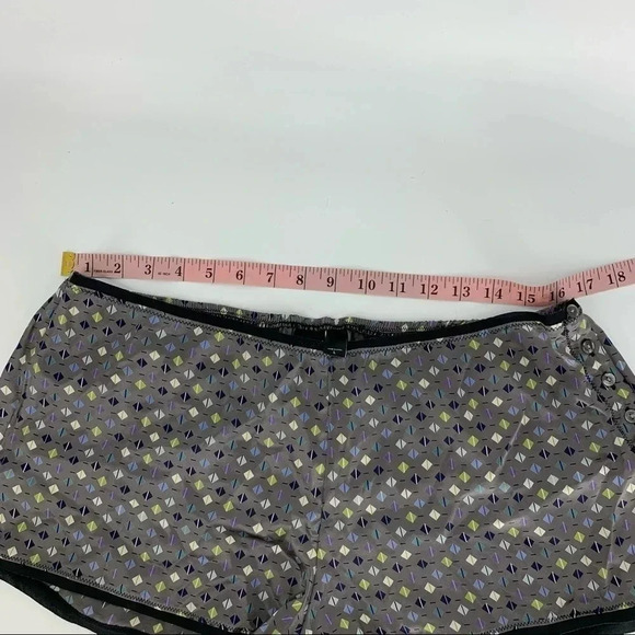 body by Victoria 100% Silk Tap Pants - Picture 5 of 8